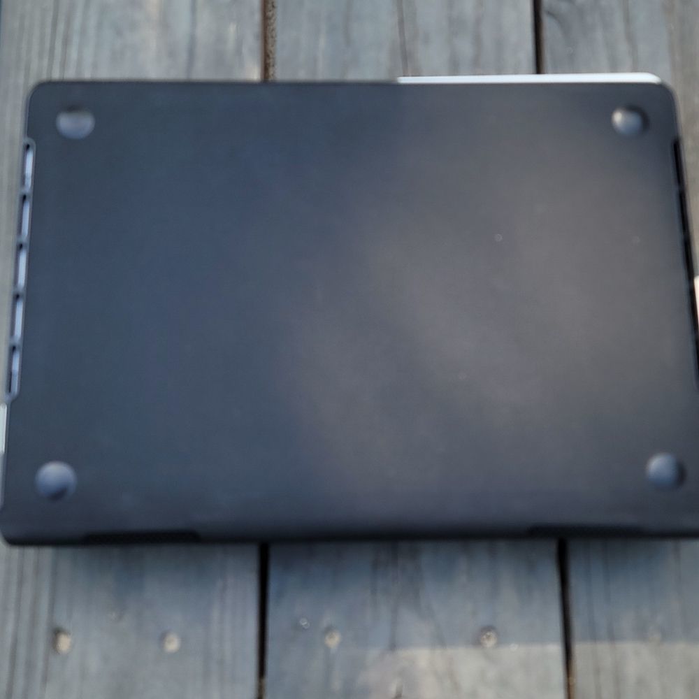 NIB- Incase Snap Jacket for 13" MacBook Pro/Thunderbolt 3 - Picture 6 of 8